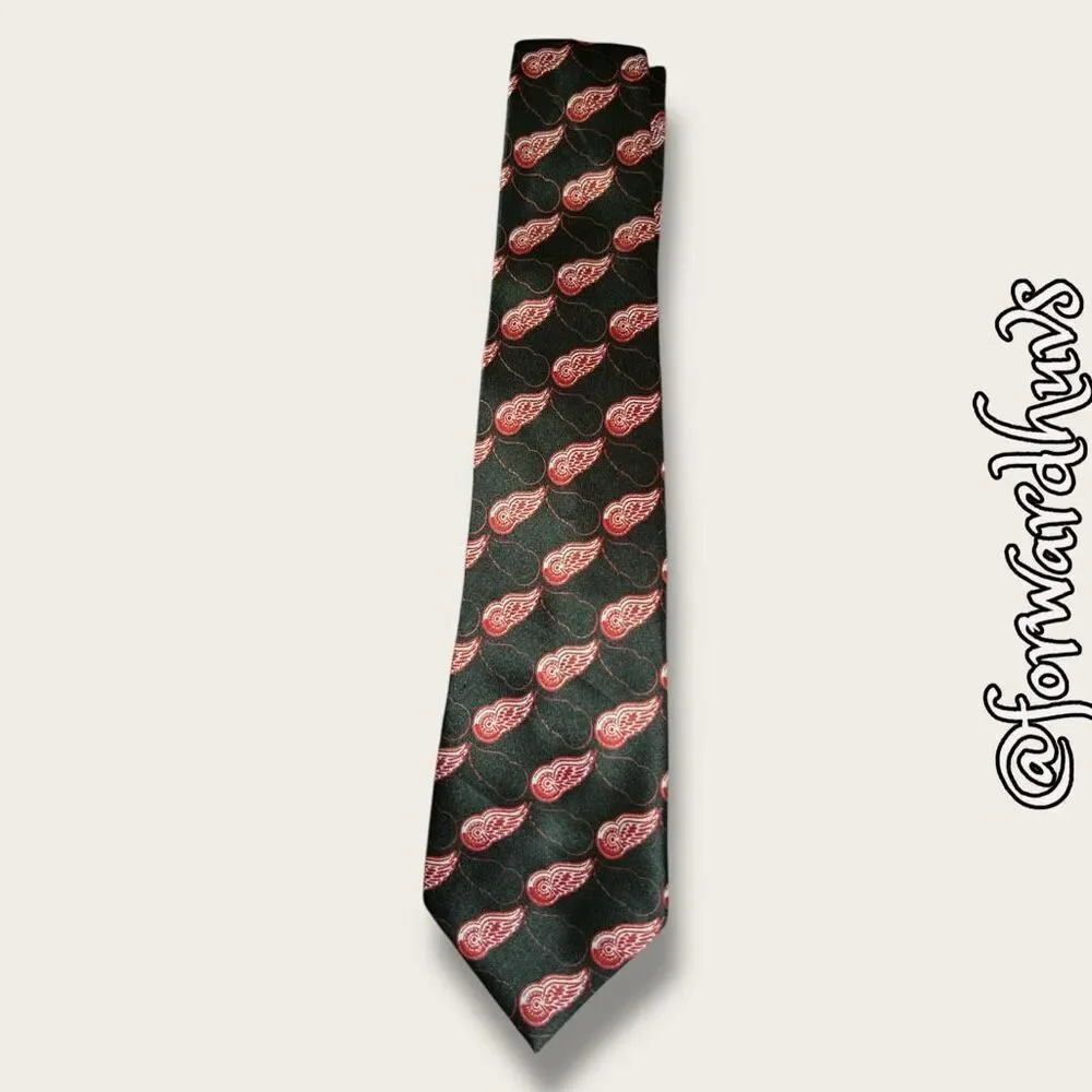 Detroit Red Wings Hockey Team Necktie – 53 Inches